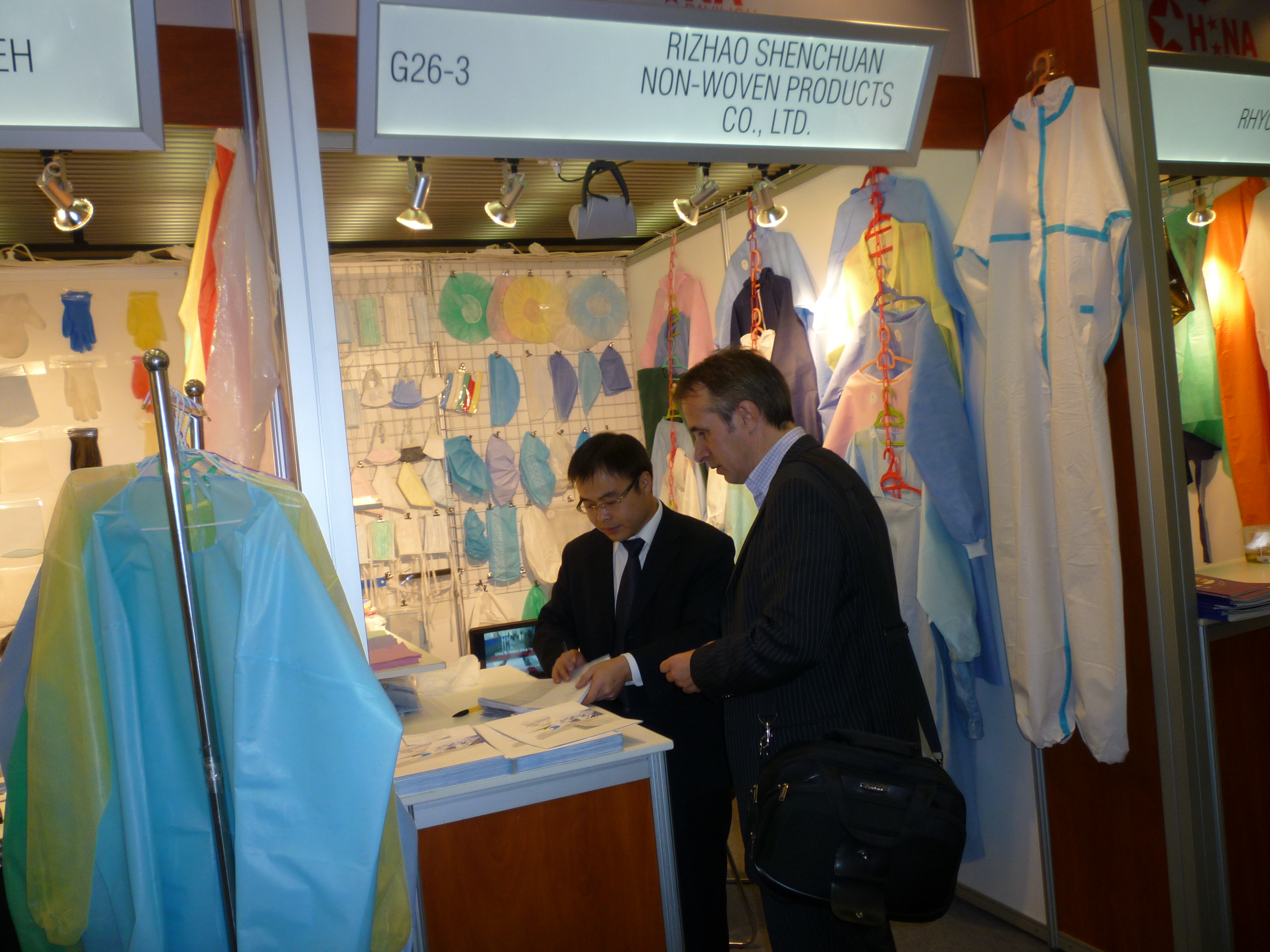 2010年三奇德国展会现场交流